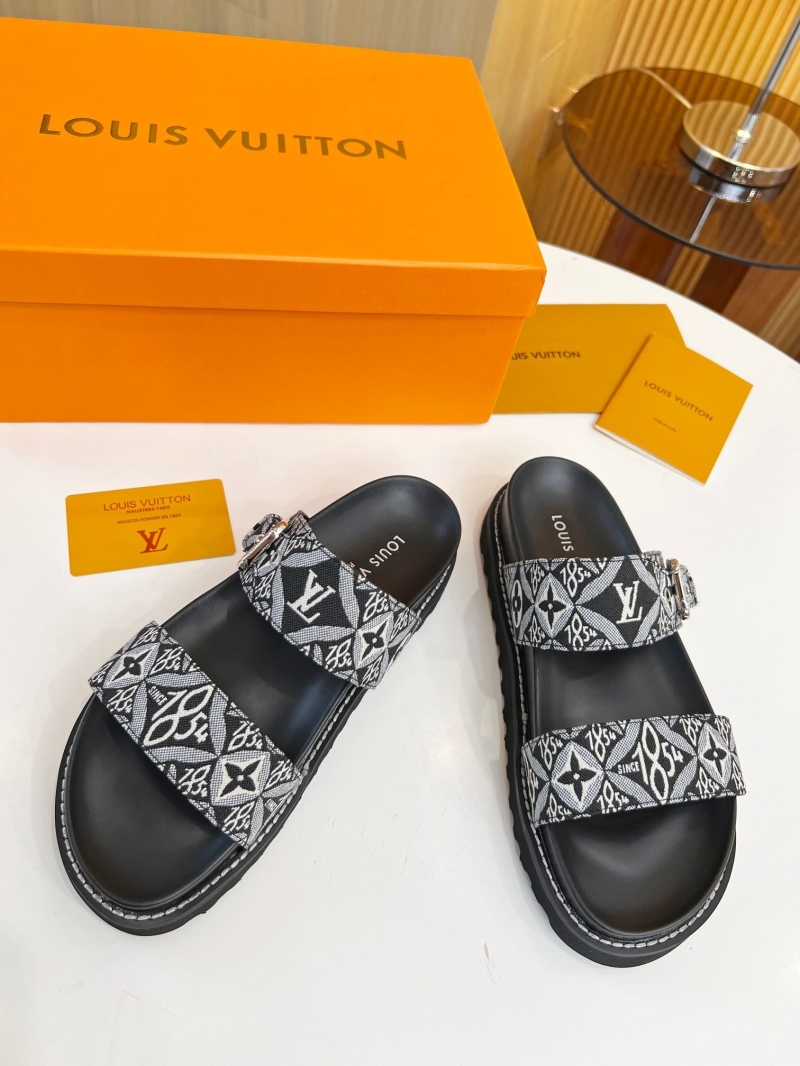 Louis Vuitton Slippers